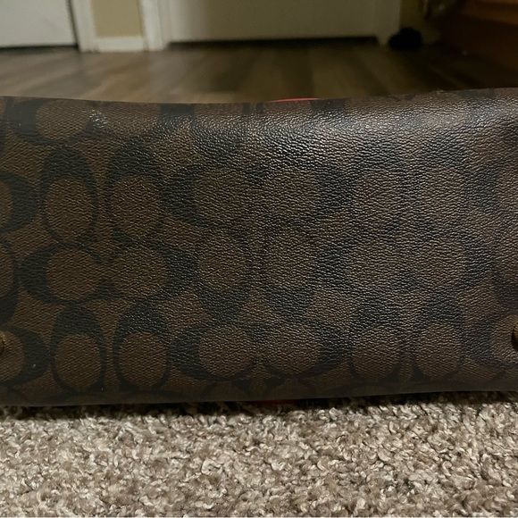 NWOT COACH RED ROWAN WITH STRAP in perfect condition with strap - Picture 3 of 10